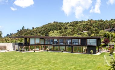 Casa orilla de lago llanquihue Puerto Varas