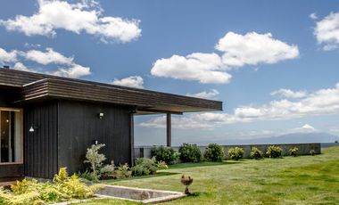 Casa orilla de lago llanquihue Puerto Varas