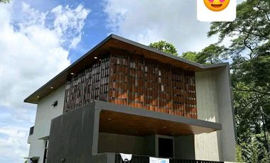 🏡 𝐅𝐋𝐎𝐎𝐃-𝐅𝐑𝐄𝐄 3-STOREY HOUSE FOR SALE IN ALTA MONTE, DAVAO CITY!!!