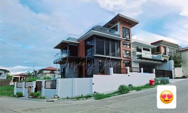 📌 CORNER DREAM HOME FOR SALE in Buhangin, Davao City! | 3-Storey Beauty with Park Views