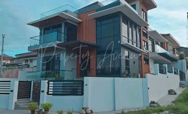 📌 CORNER DREAM HOME FOR SALE in Buhangin, Davao City! | 3-Storey Beauty with Park Views