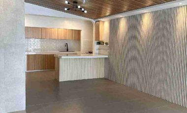 Newly renovated high ceiling bungalow for sale