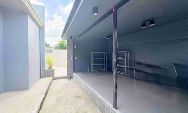 Newly renovated high ceiling bungalow for sale