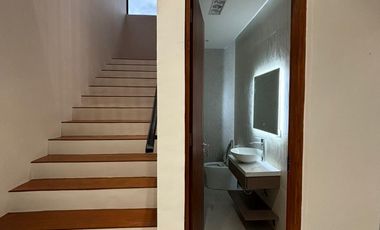 Orchard Golf and Country Club house and lot for sale