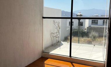 CASA EN RENTA EN SENDEROS DE MONTEVERDE 160 COTO 5A