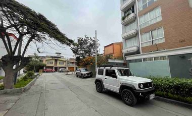 En venta departamento de 3 habitaciones. en un primer piso en Salamanca