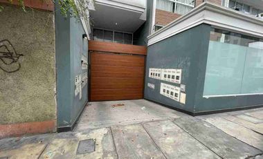 En venta departamento de 3 habitaciones. en un primer piso en Salamanca