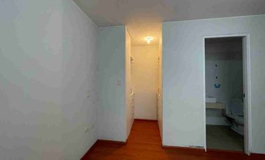 En venta departamento de 3 habitaciones. en un primer piso en Salamanca