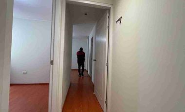 En venta departamento de 3 habitaciones. en un primer piso en Salamanca
