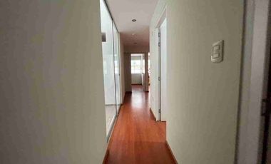 En venta departamento de 3 habitaciones. en un primer piso en Salamanca