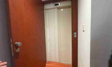 En venta departamento de 3 habitaciones. en un primer piso en Salamanca