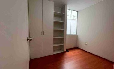 En venta departamento de 3 habitaciones. en un primer piso en Salamanca
