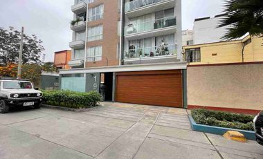 En venta departamento de 3 habitaciones. en un primer piso en Salamanca