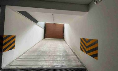 En venta departamento de 3 habitaciones. en un primer piso en Salamanca