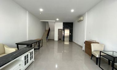 Tersisa 1 Ruko dari 6 Ruko Baru, strategis, terbesar, terluas, Hoek diPasar Minggu, Jaksel