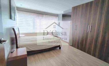 Rento Departamento Amoblado 3 dormitorios 1 garaje y balcón