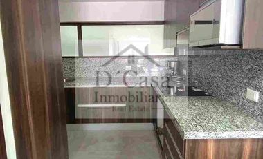 Rento Departamento Amoblado 3 dormitorios 1 garaje y balcón