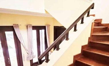 Di jual / sewa rumah mewah view laut bisa parkir yatch pribadi 4 kamar tidur luas tanah 650 m2 ada kolam dan garasi 3 mobil harga jual 40 M di pantai mutiara pluit jakarta utara