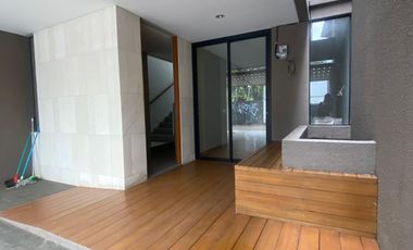 Disewa Rumah Modern 3 Lantai dengan Desain Modern & Bright, Fully Furnished, di Kemang Utara