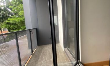 Disewa Rumah Modern 3 Lantai dengan Desain Modern & Bright, Fully Furnished, di Kemang Utara