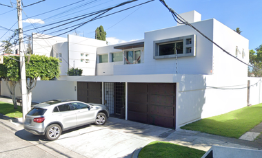 CASA EN CIUDAD SATELITE NAUCALPAN EN GRAN VENTA DE REMATE