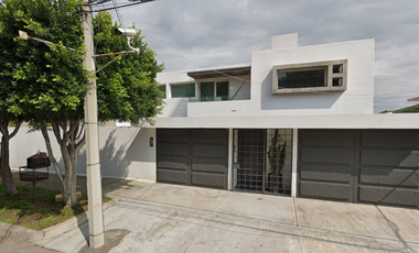 CASA EN CIUDAD SATELITE NAUCALPAN EN GRAN VENTA DE REMATE