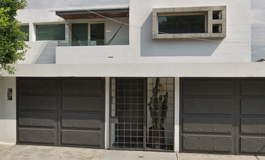 CASA EN CIUDAD SATELITE NAUCALPAN EN GRAN VENTA DE REMATE