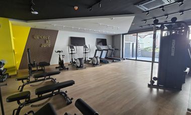 DEPARTAMENTO  NUEVO EN RENTA EN LA COLONIA AMERICANA, CERCA MINERVA