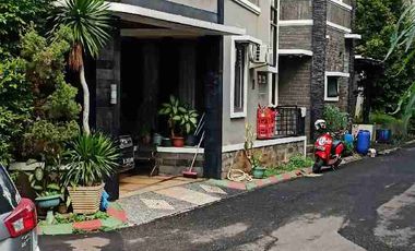 dijual rumah cluster mewah 2 lantai hook siap huni LT145 LB300 semifurnished di cibubur residence