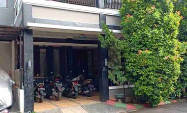 dijual rumah cluster mewah 2 lantai hook siap huni LT145 LB300 semifurnished di cibubur residence
