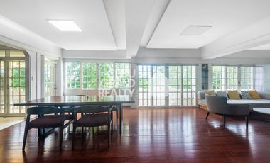 Expansive Penthouse Oasis with Unrivaled Golf Course Views