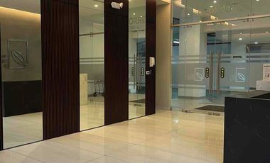 Se alquila Departamento moderno de 3 habit en edificio de lujo Olivos Parc - Ceibos