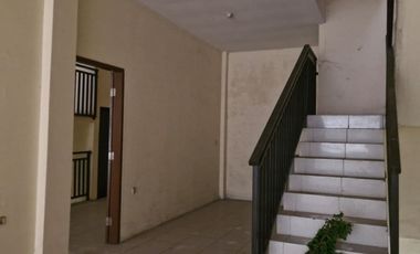 DISEWAKAN  Perumnas 2 Ruko gandeng 2 unit 3 lantai