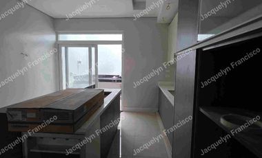 6-BR Townhouse for Sale in Central, Quezon City, Near UP Village, Teachers Village QC