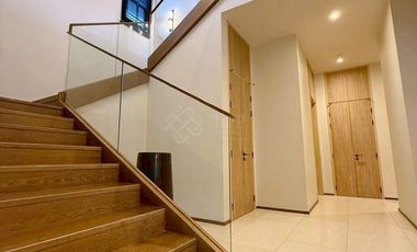 SIRANINN RESIDENCES | Luxury Home for Rent