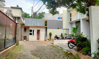 Disewakan Rumah 2 Lantai dkt dr tol simatupang