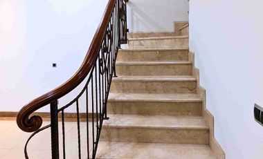 Rumah sewa siap huni Puri Indah 2 lantai