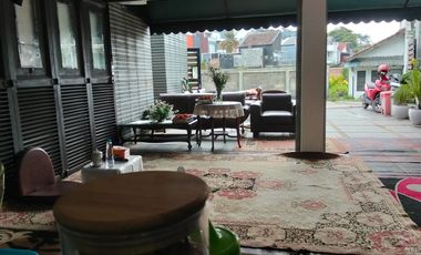 Rumah Asri 3 Lantai di Cihanjuang Cimahi dekat Kantor Pemkot Cimahi