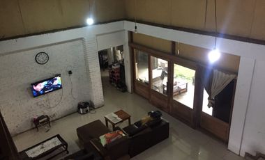 Rumah Asri 3 Lantai di Cihanjuang Cimahi dekat Kantor Pemkot Cimahi