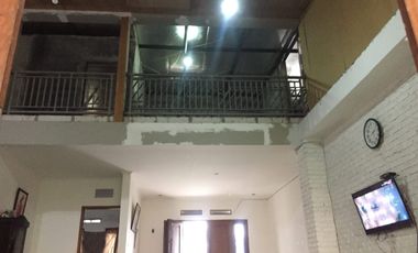 Rumah Asri 3 Lantai di Cihanjuang Cimahi dekat Kantor Pemkot Cimahi