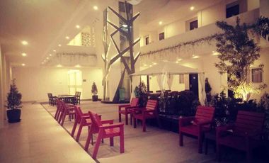 hotel di jalan raya pajajaran , strategis , okupansi tinggi