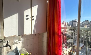 SE ALQUILA DEPARTAMENTO DOS DORMITORIOS CON COCHERA. EXCELENTE UBICACION