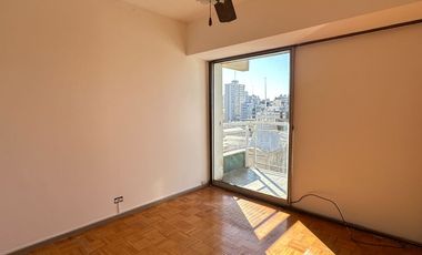 SE ALQUILA DEPARTAMENTO DOS DORMITORIOS CON COCHERA. EXCELENTE UBICACION