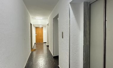 SE ALQUILA DEPARTAMENTO DOS DORMITORIOS CON COCHERA. EXCELENTE UBICACION