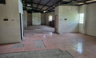 Ruko 3 lantai dekat tol cocok untuk gudang di Ciputat