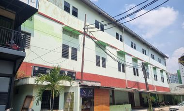 Ruko 3 lantai dekat tol cocok untuk gudang di Ciputat