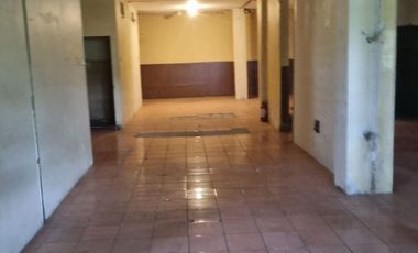 Ruko 3 lantai dekat tol cocok untuk gudang di Ciputat