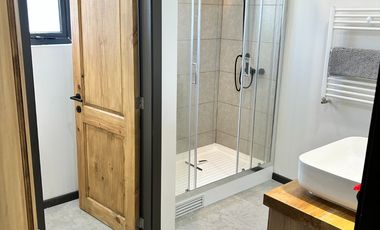 EN VENTA ESPECTACULAR CASA EN PUERTO VARAS, SECTOR LINEA NUEVA