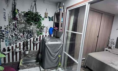 Vendo Casa de 2 pisos independientes con local Comercial