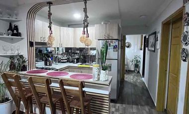 Vendo Casa de 2 pisos independientes con local Comercial